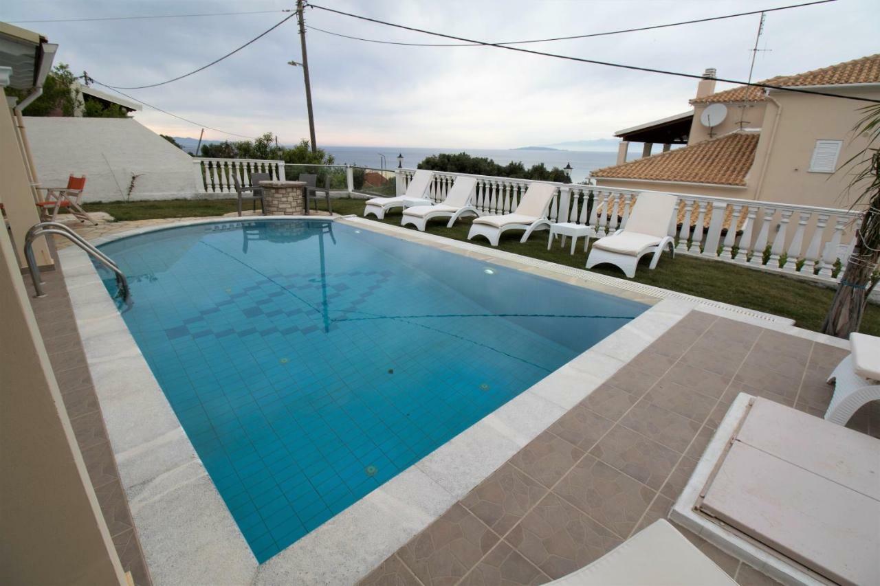 Villa De La Mer Agios Stefanos Avliotes  Buitenkant foto