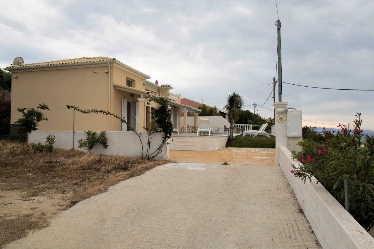Villa De La Mer Agios Stefanos Avliotes  Buitenkant foto